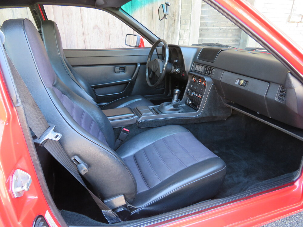 Porsche 924 S Coupé