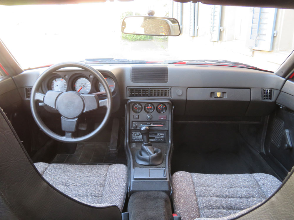 Porsche 924 Coupé