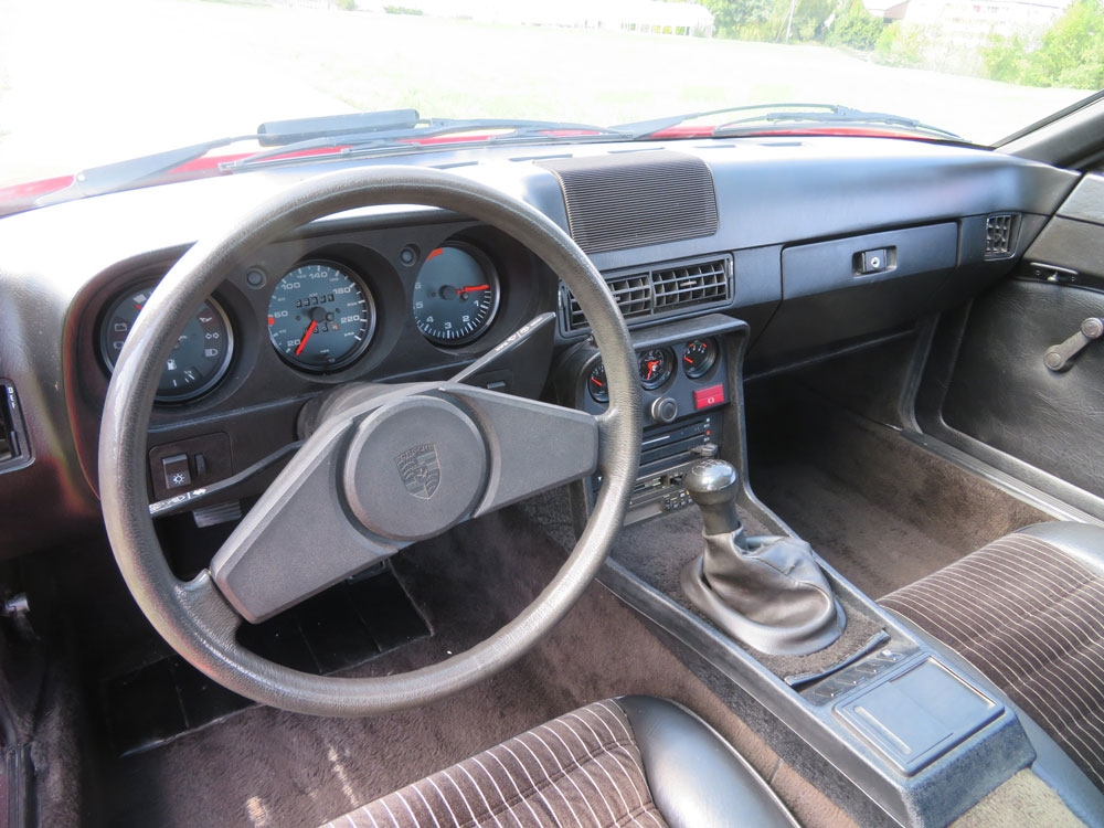 Porsche 924 Coupé