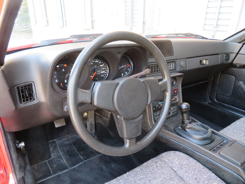 Porsche 924 Coupé