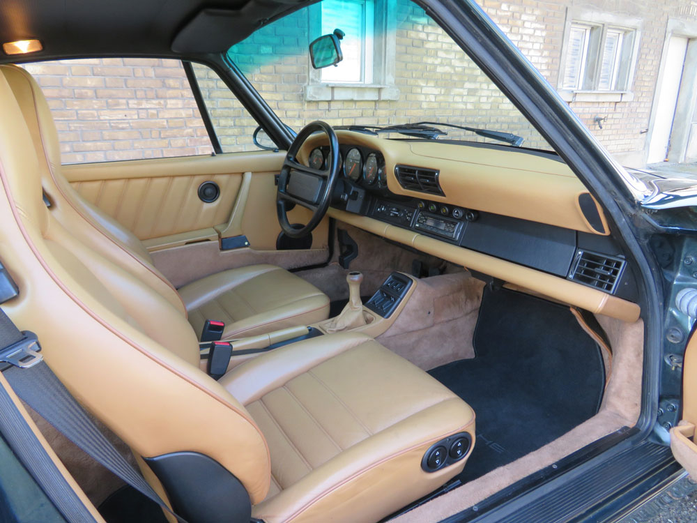 Porsche 911 Carrera 4 Coupé