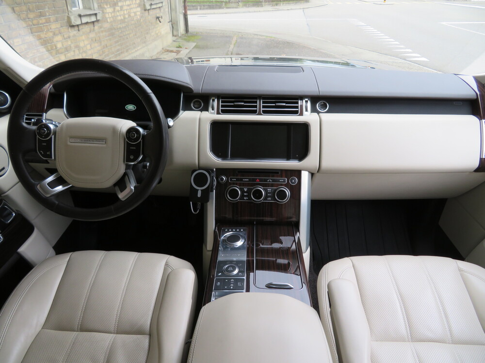 Land Rover Range Rover Geländewagen