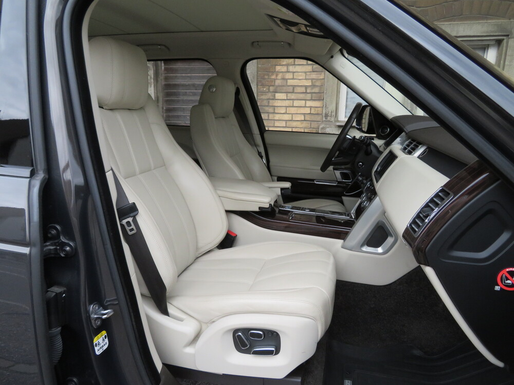 Land Rover Range Rover Geländewagen