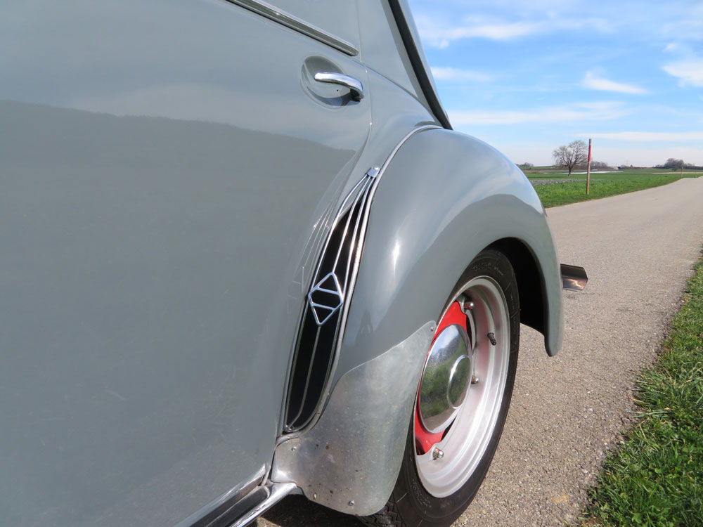 Renault 4CV Limousine