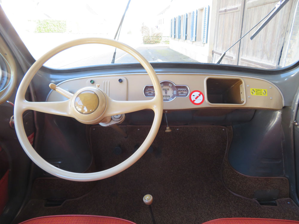 Renault 4CV Limousine