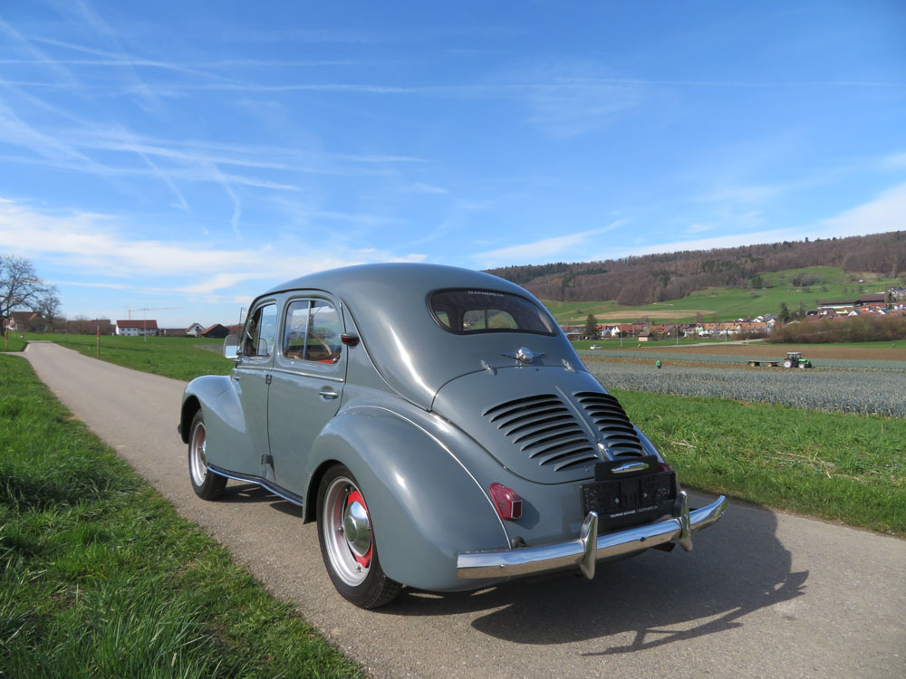 Renault 4CV Limousine
