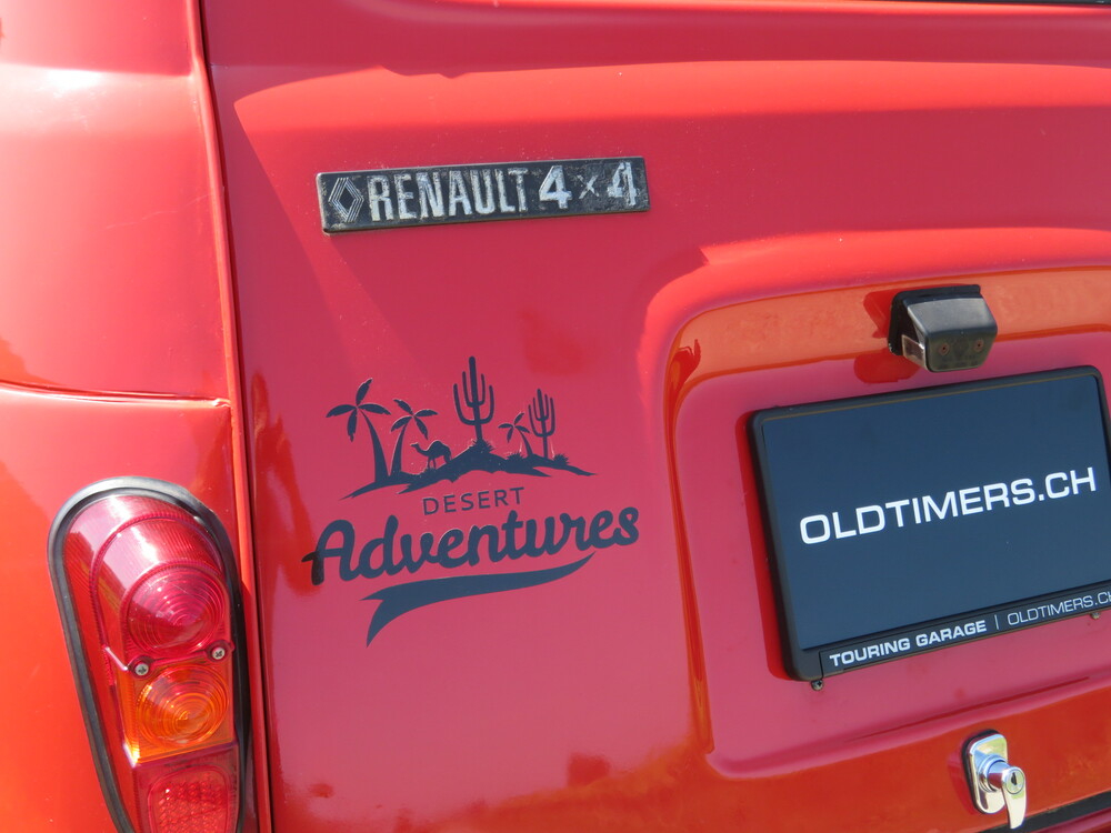 Renault R4 Sinpar (4x4) Limousine