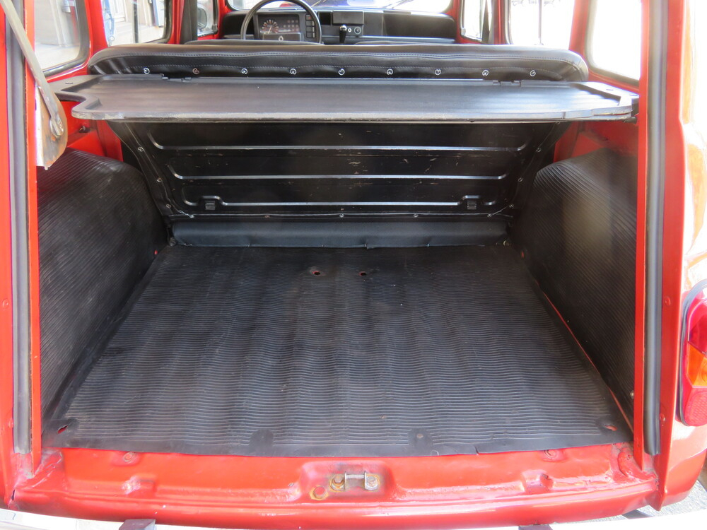 Renault R4 Sinpar (4x4) Limousine