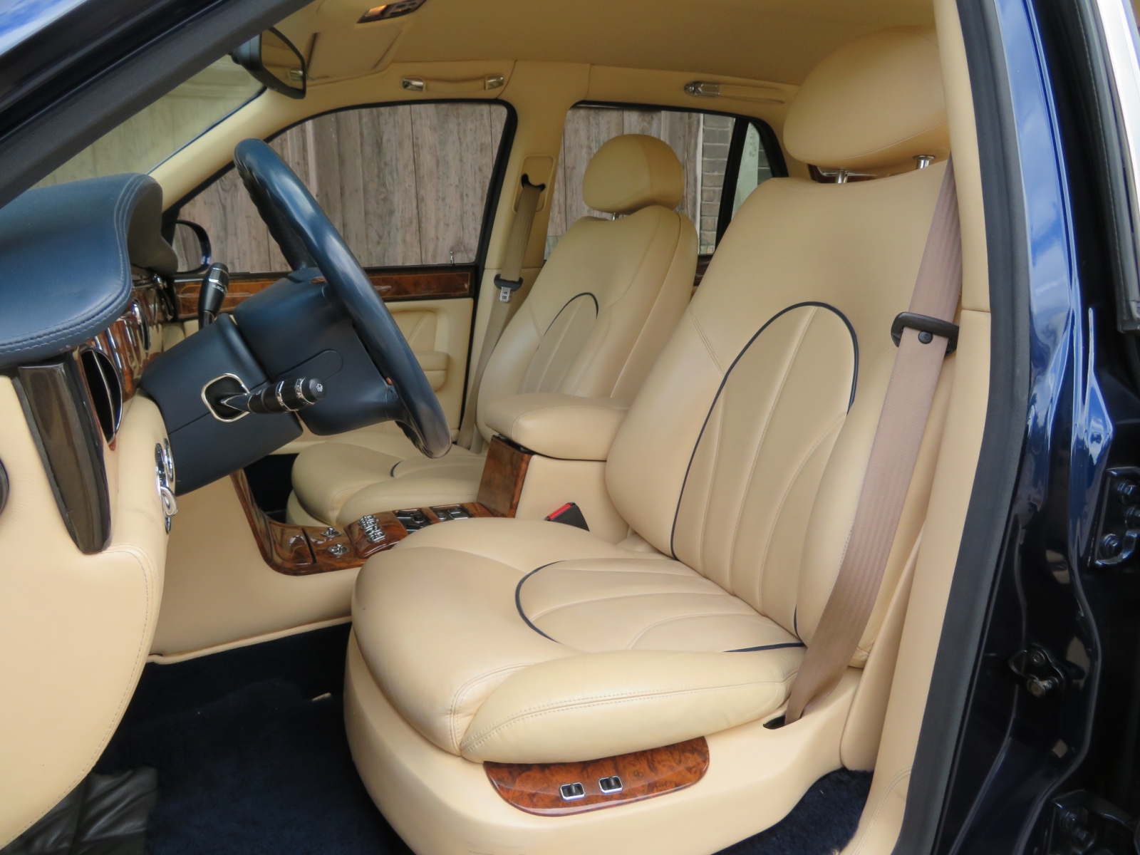 Rolls-Royce Silver Seraph V12 Limousine