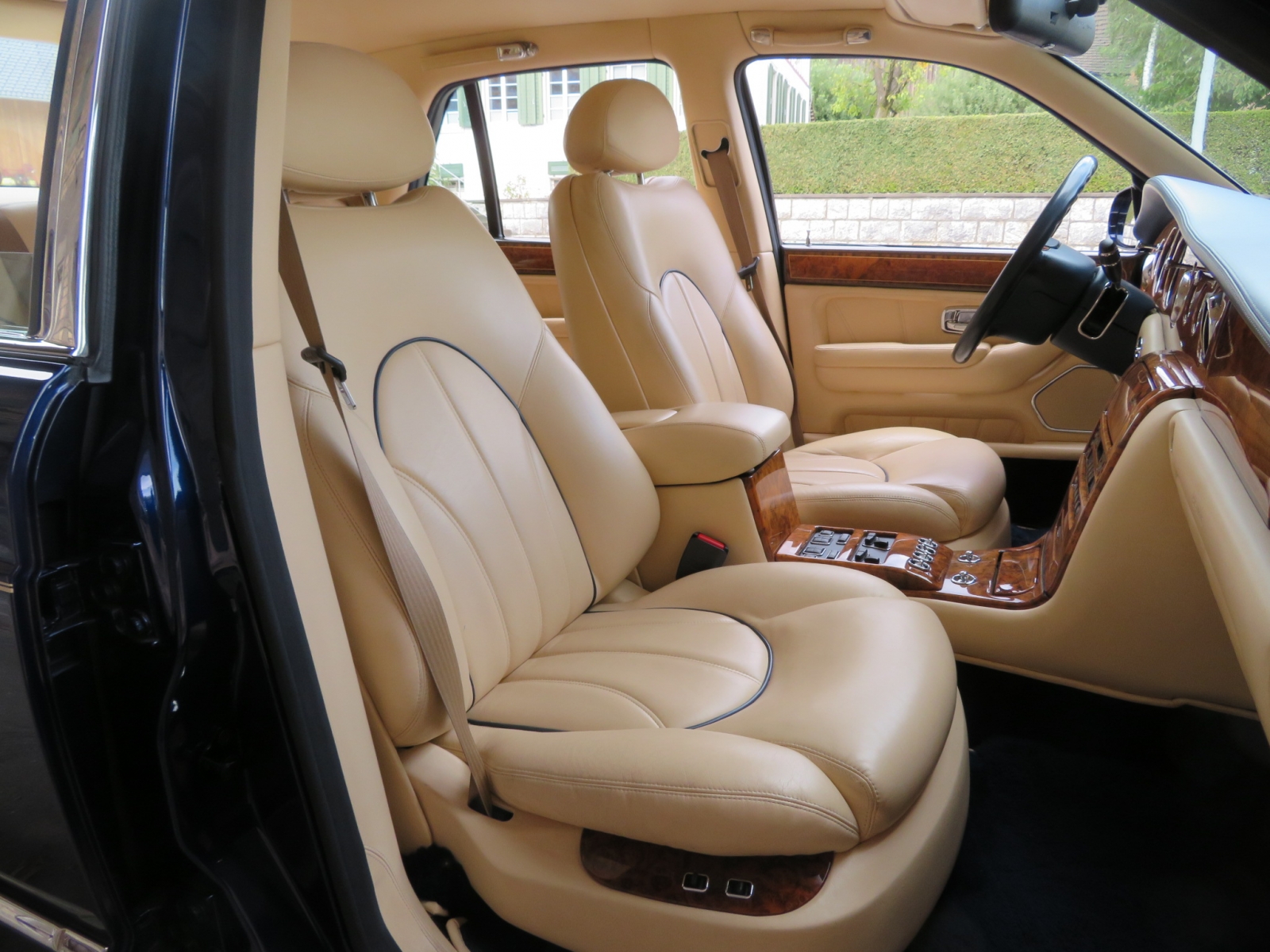 Rolls-Royce Silver Seraph V12 Limousine