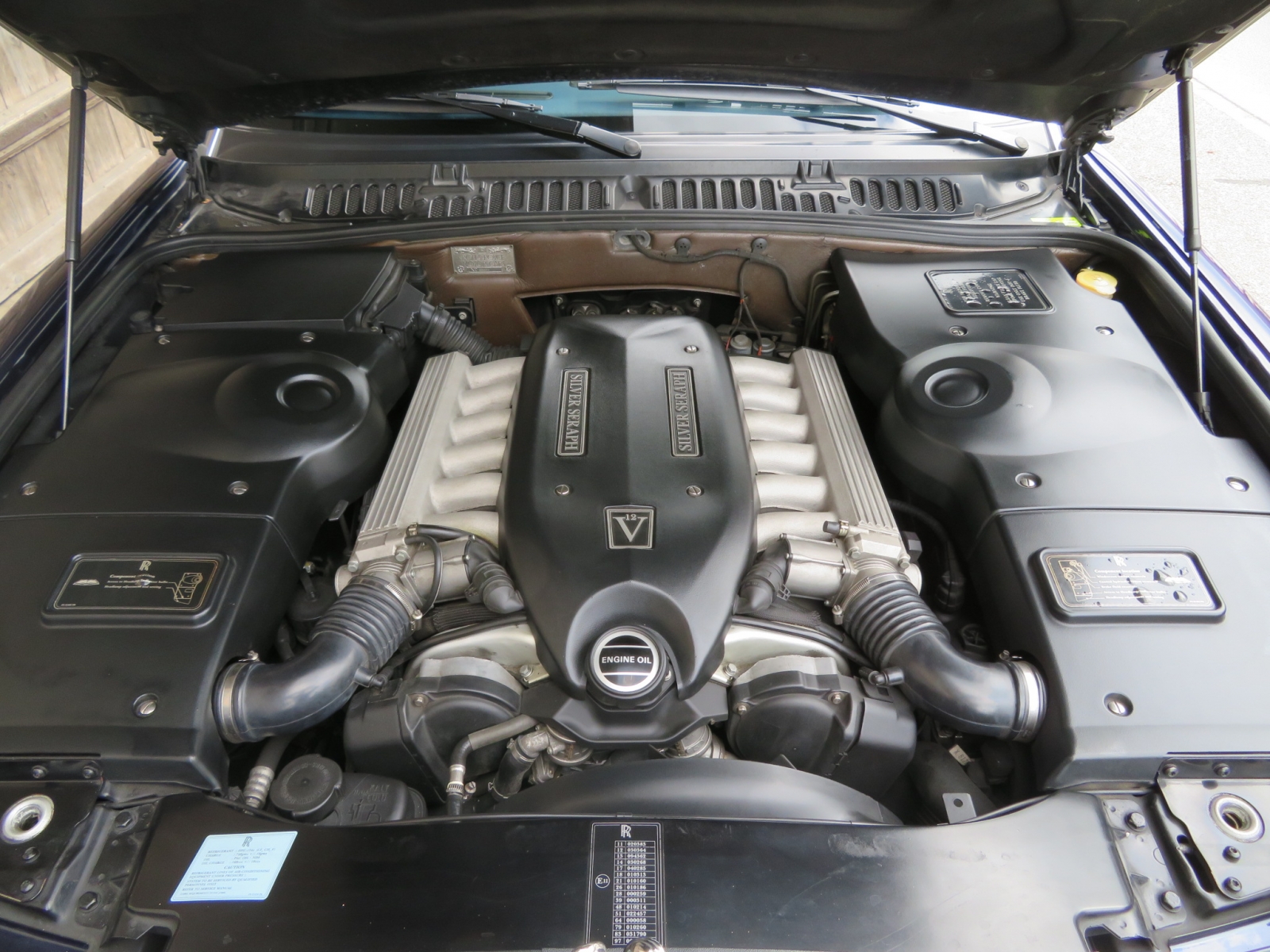 Rolls-Royce Silver Seraph V12 Limousine