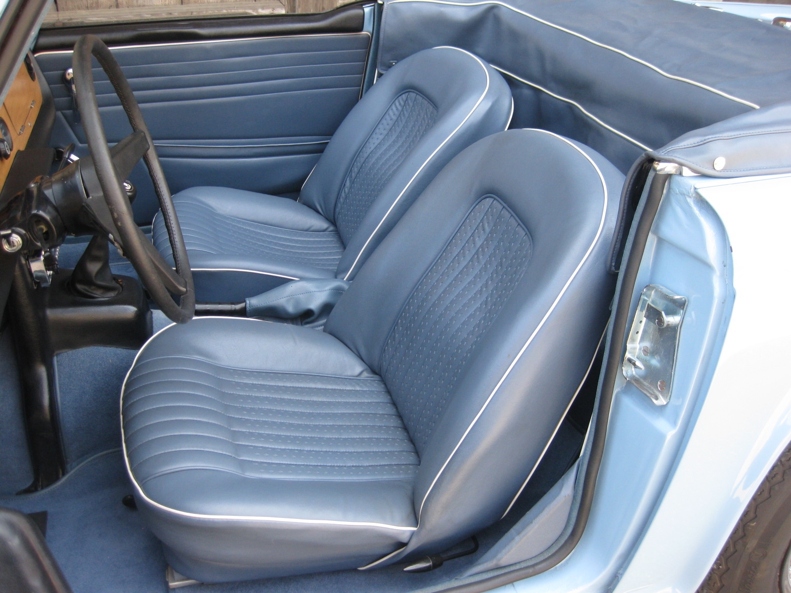 Triumph TR250 Cabriolet