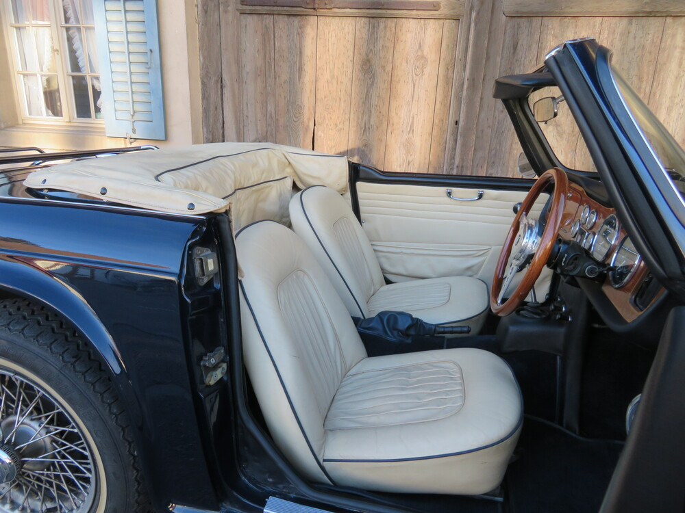 Triumph TR4A IRS Cabriolet