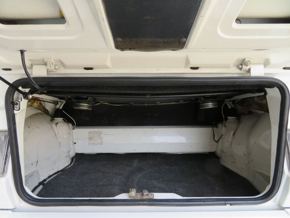 VW Golf 1800 Cabriolet