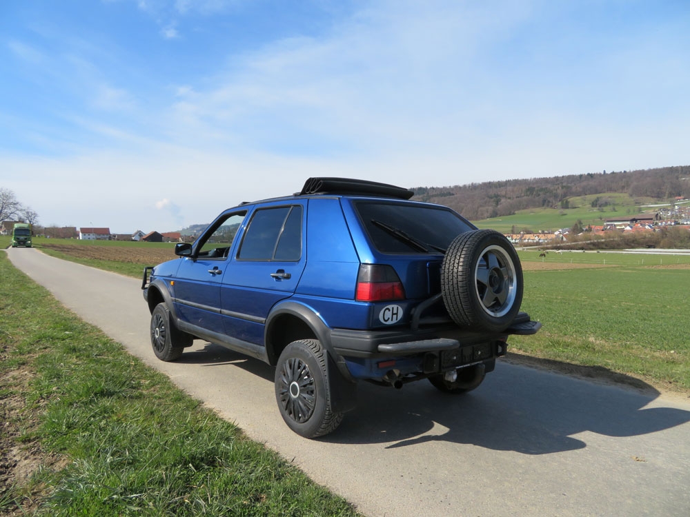 VW Golf Country Limousine