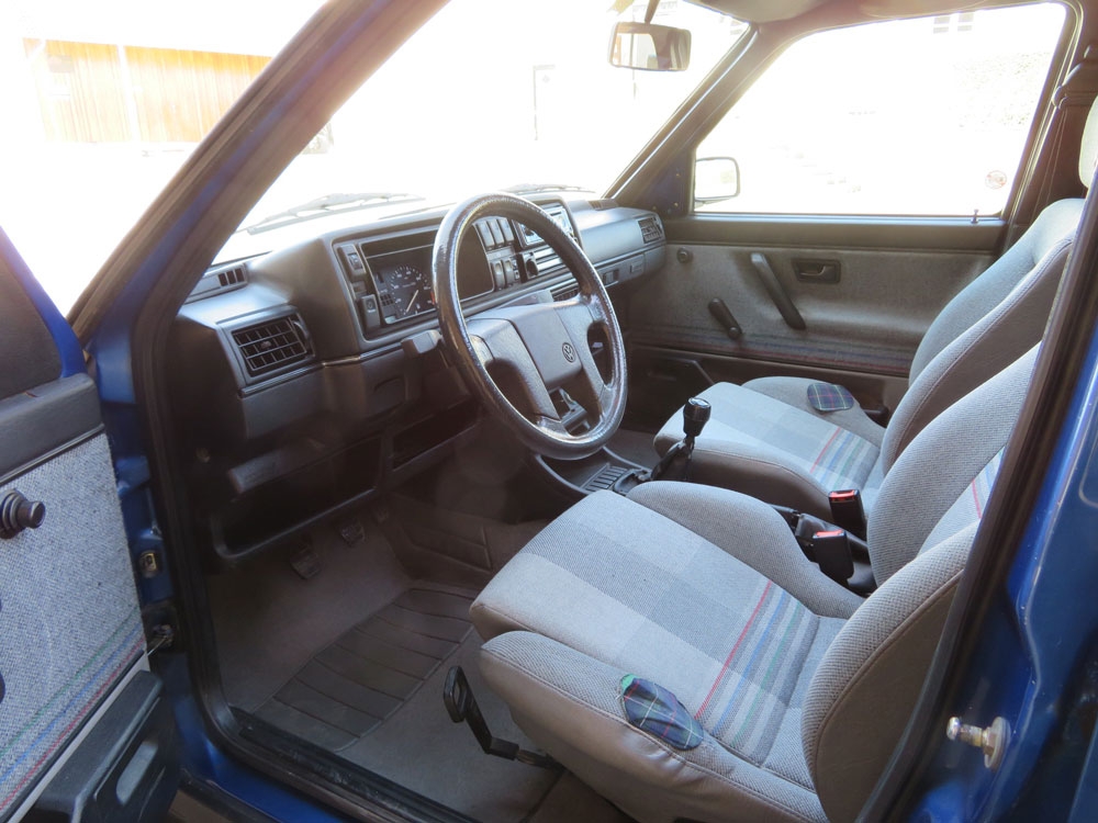 VW Golf Country Limousine