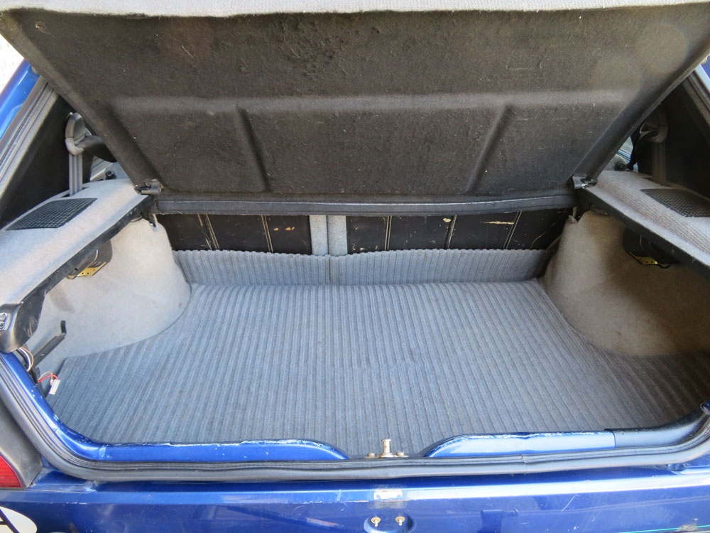 VW Golf Country Limousine