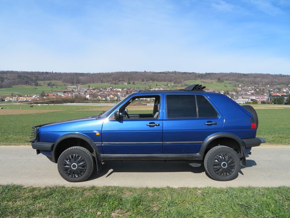 VW Golf Country Limousine