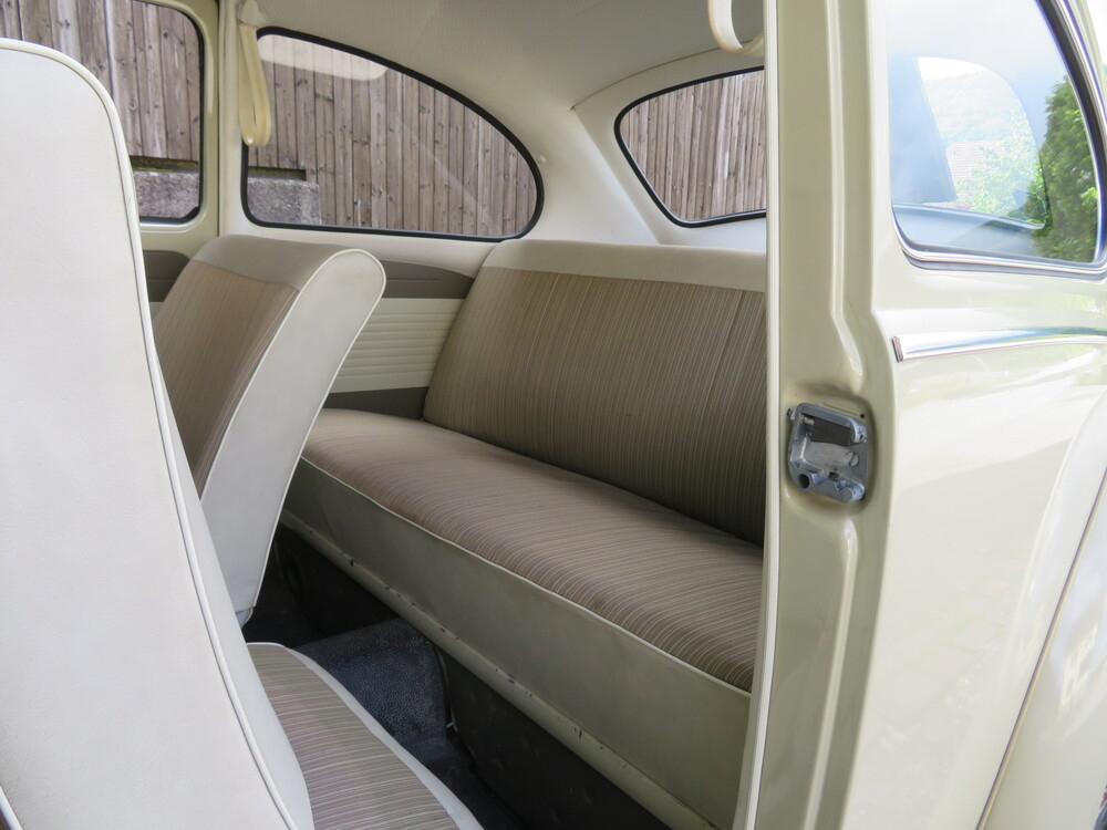 VW Käfer De Luxe Limousine