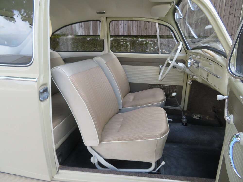 VW Käfer De Luxe Limousine