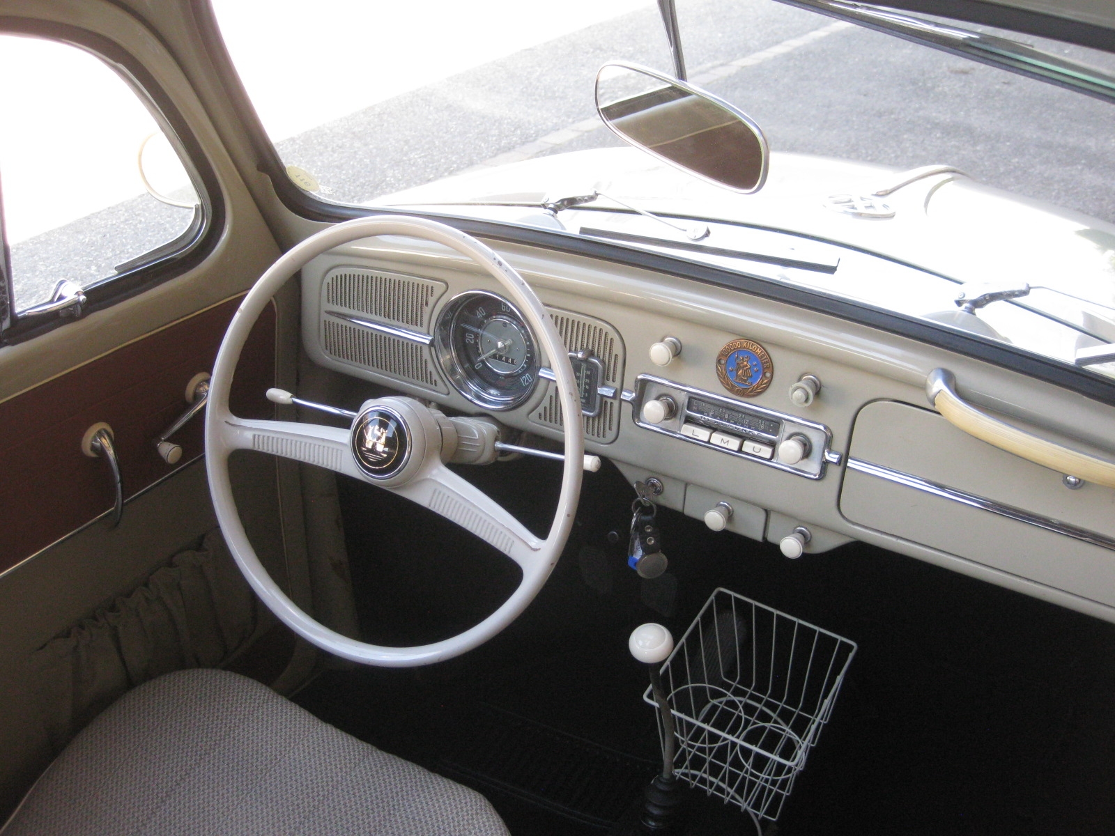 VW Käfer De Luxe Limousine