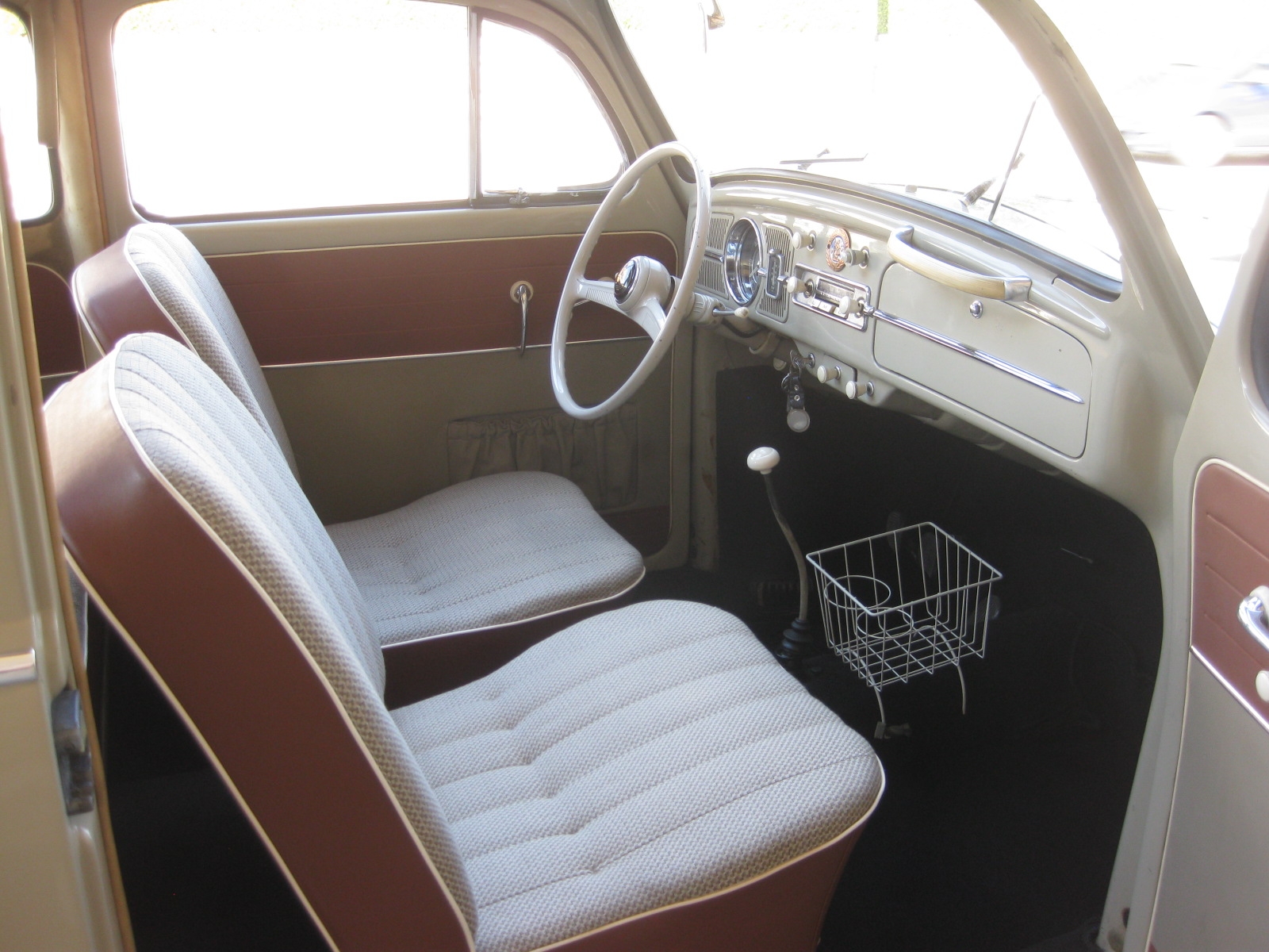 VW Käfer De Luxe Limousine