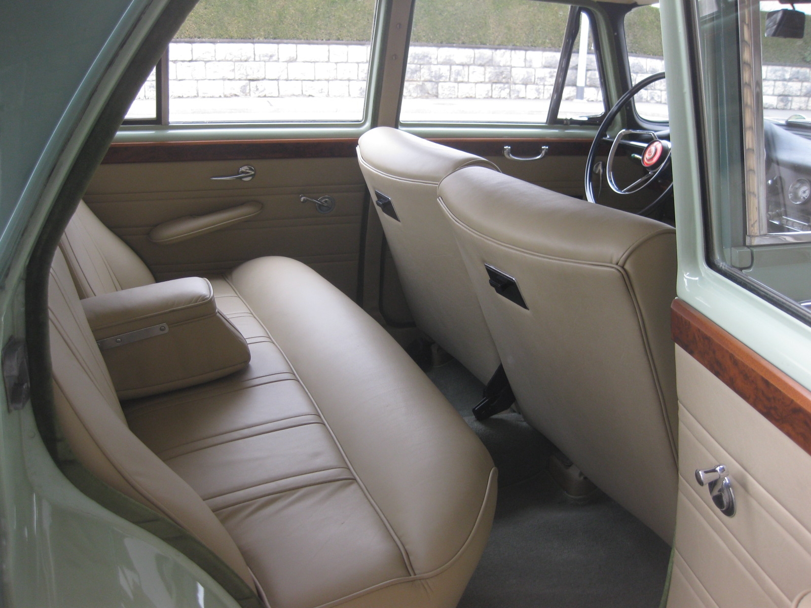 Wolseley 15/60 Limousine