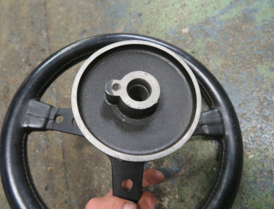 Ford Capri 2.8i Lenkrad