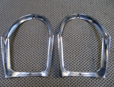 Mercedes-Benz  Scheinwerferrahmen