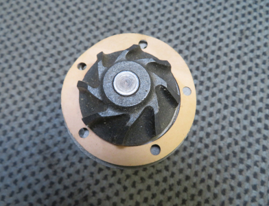 Mercedes-Benz W111 Wasserpumpe