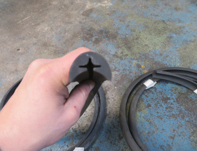 Mercedes-Benz W116 Stossstangengummi